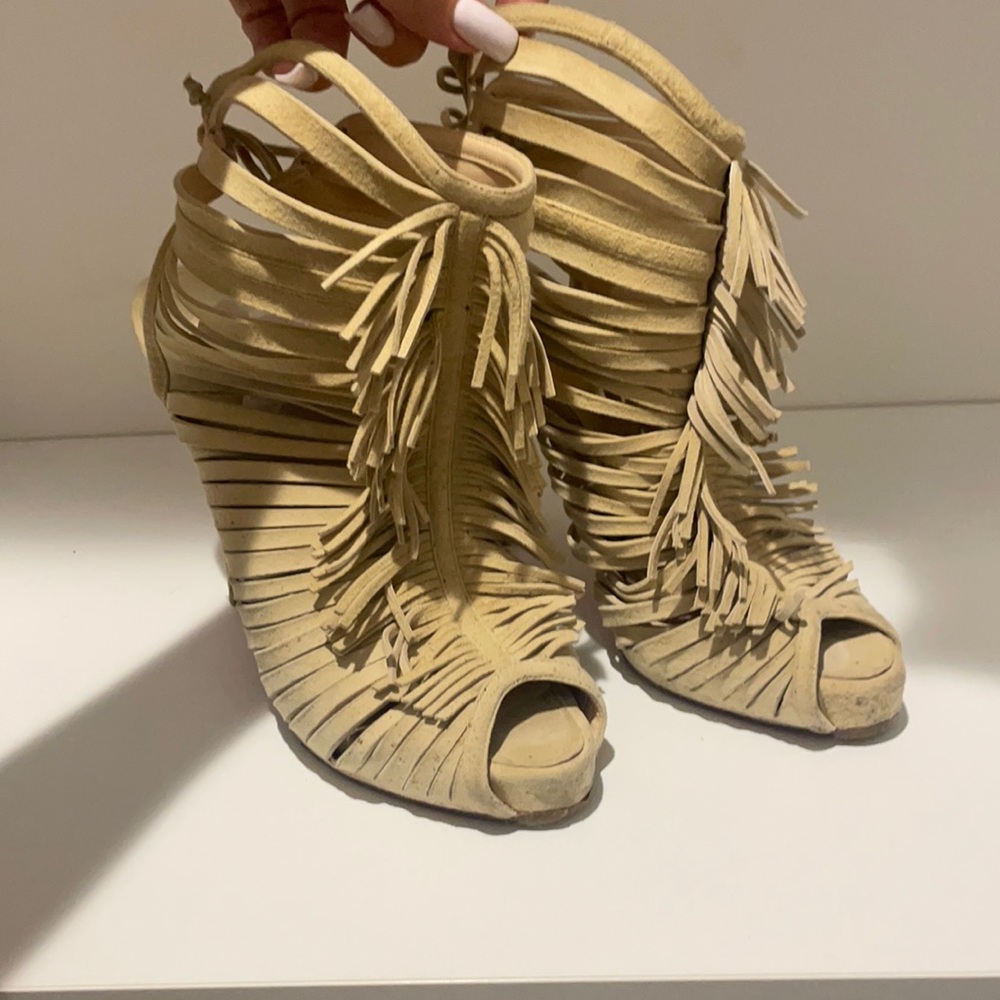 Christian Louboutin tan suede fringe size 41 used